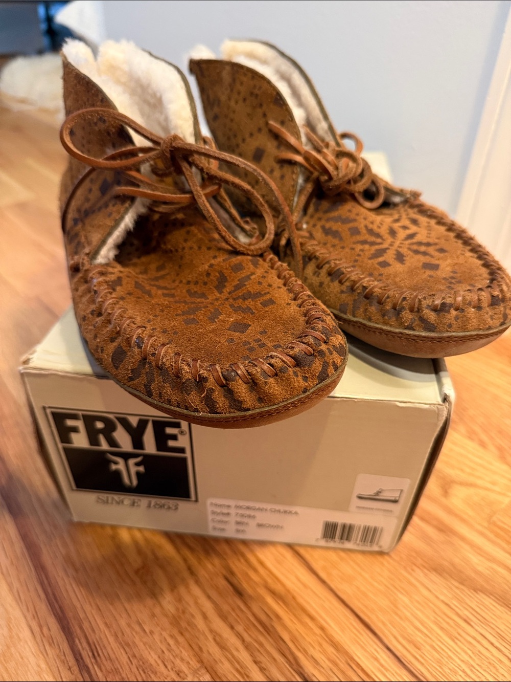 Frye  Tan Patterned Suede Moccasin Slippers with Shearling size 8